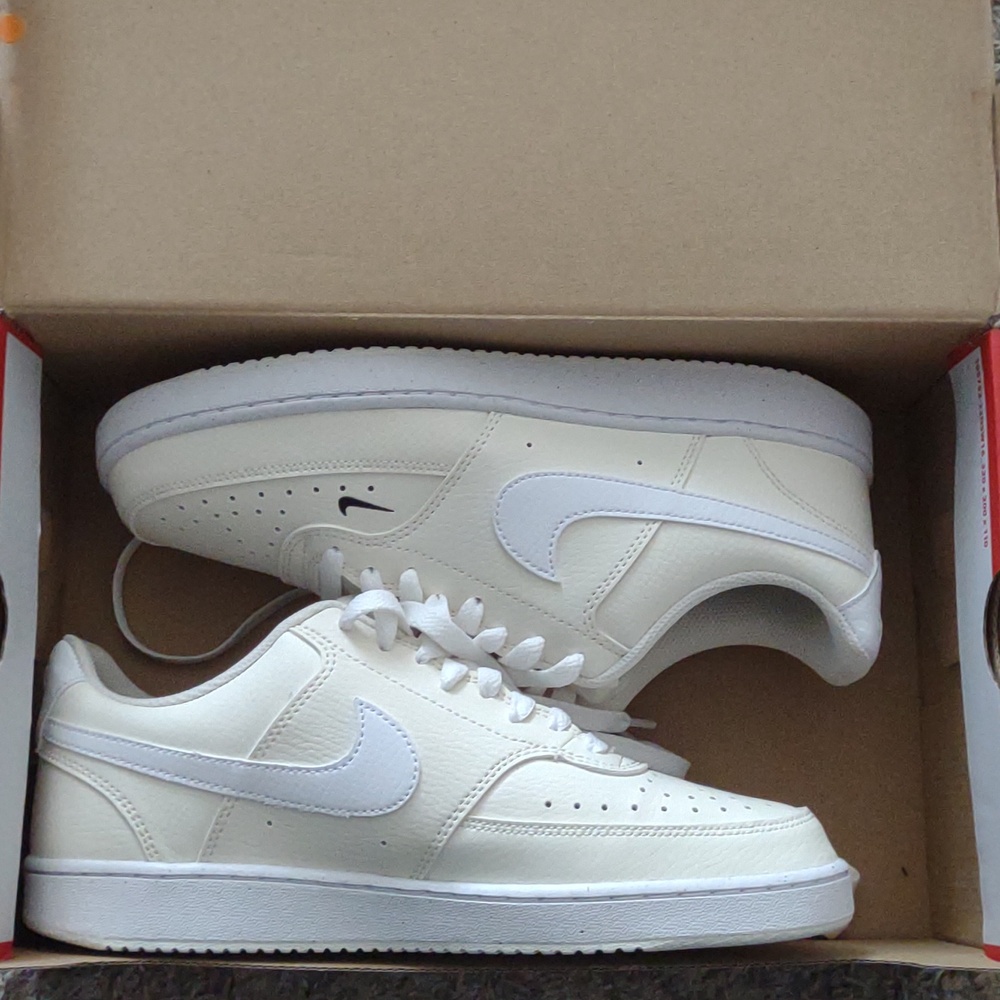 BRAND NEW! WOMENS WIDE NIKE COURT VISION LOW NEXT NATURE